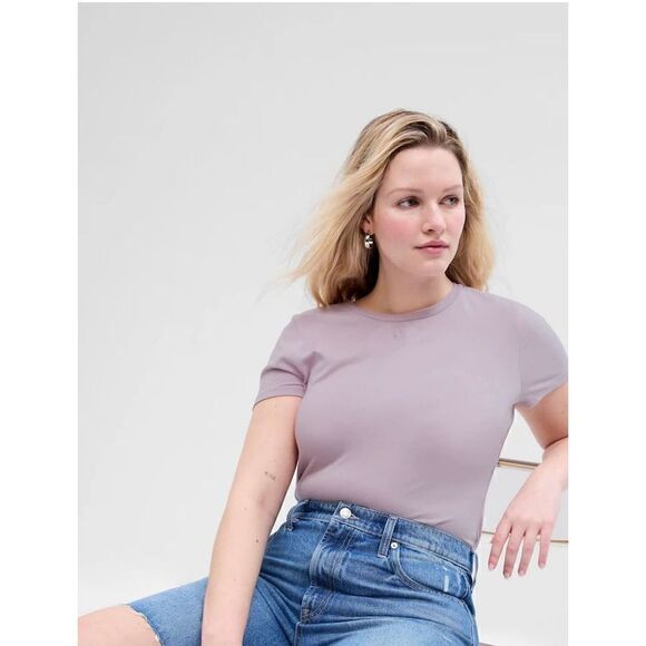 NWT- GAP- Women's Crewneck Lavender T-shirt Short Sleeve Bodysuit, Size XL - Picture 1 of 14